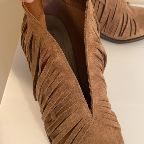 Womens suede fringe booties - Picture 4 of 7